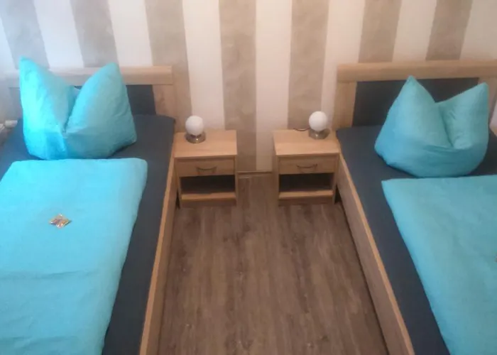 Paul Und Dorothea * Dollstadt